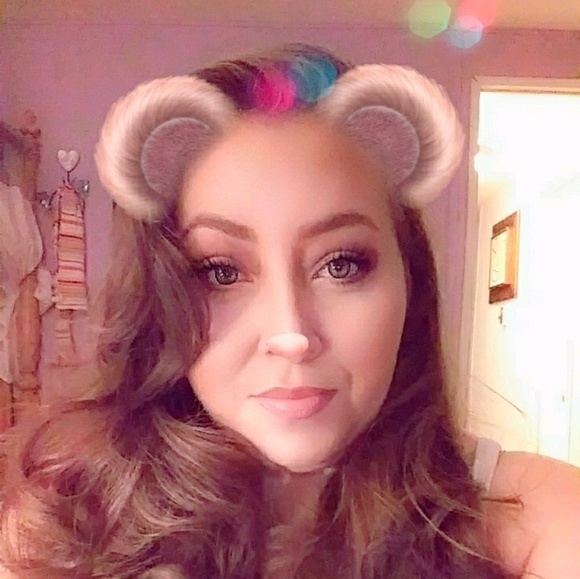 Meet your Posher, Natalie - Picture 1 of 1